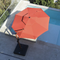 PURPLE LEAF Runder Sonnenschirm aus Aluminium in Holzfarbe mit Schirmständer